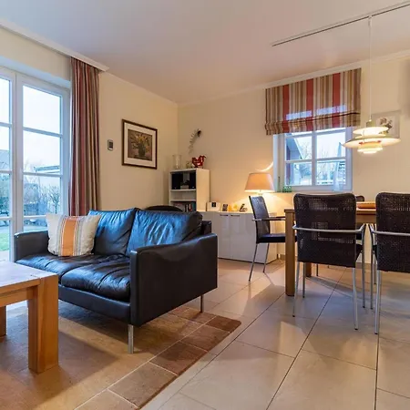 Semi-detached House In St Peter-ording בית נופש Brösum