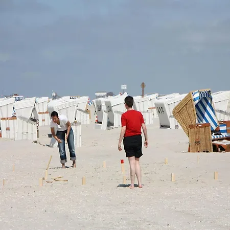 Semi-detached House In St Peter-ording בית נופש Brösum