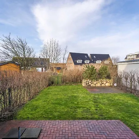 Semi-detached House In St Peter-ording 度假居 Brösum